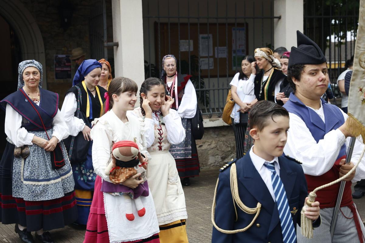 La misa y procesión del barrio de Jove, en imágenes La misa y procesión del barrio de Jove, en imágenes