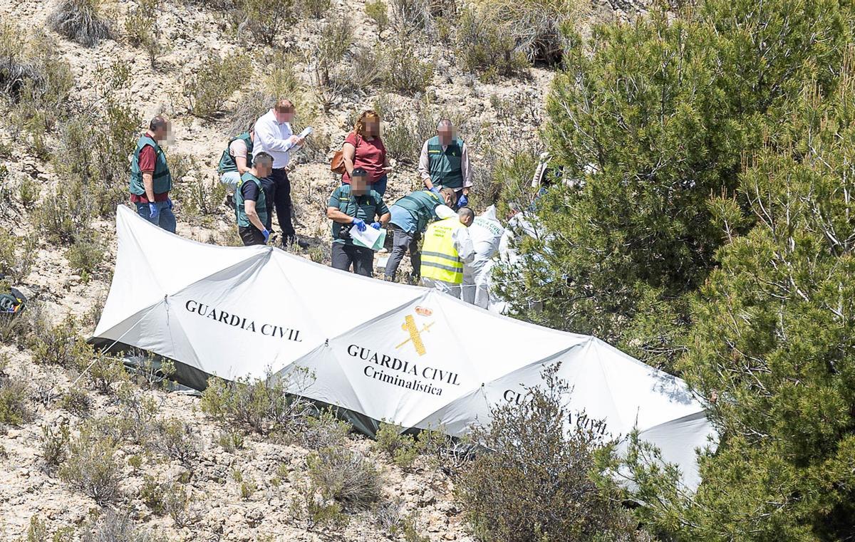 La Guardia Civil investiga la aparición de dos cuerpos en Xixona