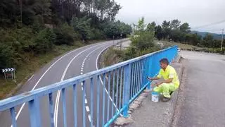 La Xunta acomete el mantenimiento de la pasarela situada en Cordeiro sobre la PO-548