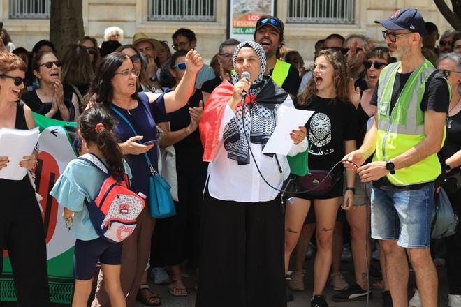 Imágenes de la concentración: Manifestación a favor del pueblo palestino y la paz en Castellón