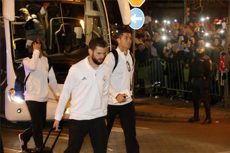 Multitudinaria llegada a Córdoba del Real Madrid