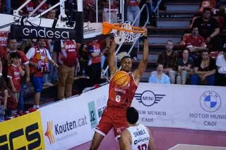 El Kids&Us Manresa conserva els drets a l'ACB de Kao Akobundu-Ehiogu i de Brooks