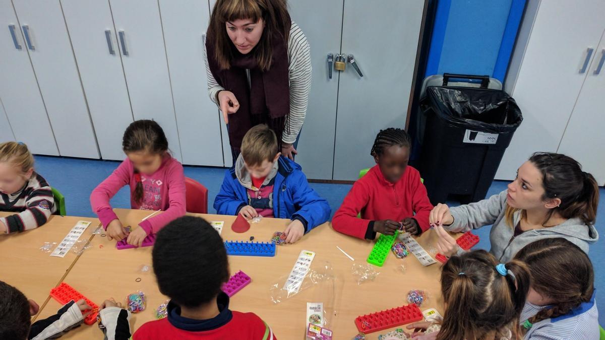 El proyecto ‘La Escoleta Matinal de Nazaret’ ayuda a familias desde 2014.