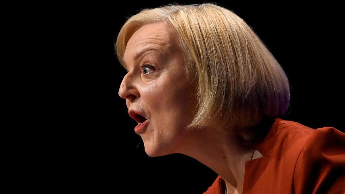 Liz Truss, seis semanas de gobierno