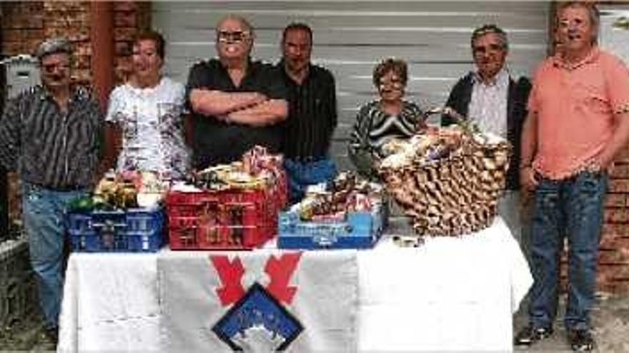 Els veïns del Tossalet de les Forques donen 125 quilos de menjar a Càritas