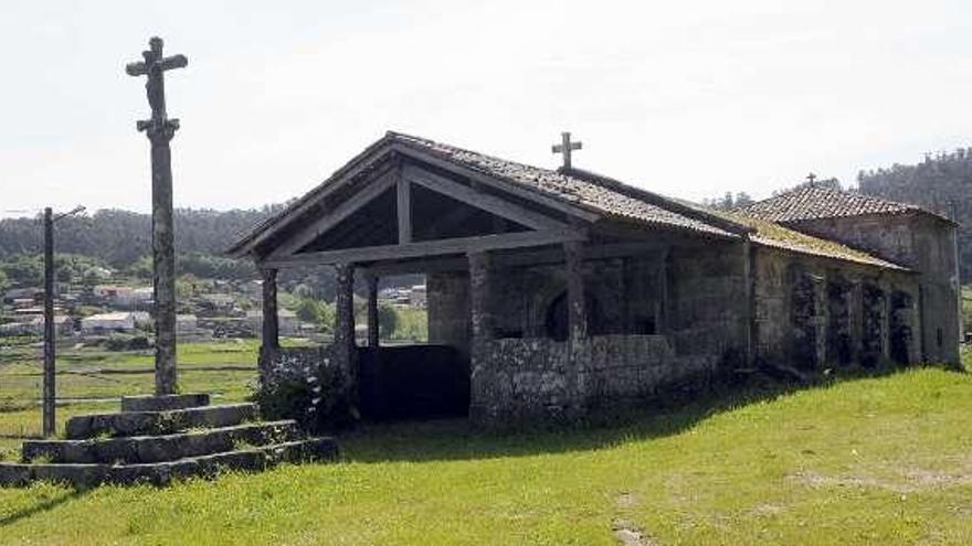 La capilla se encuentra en la cima de una colina.  // Noé Parga