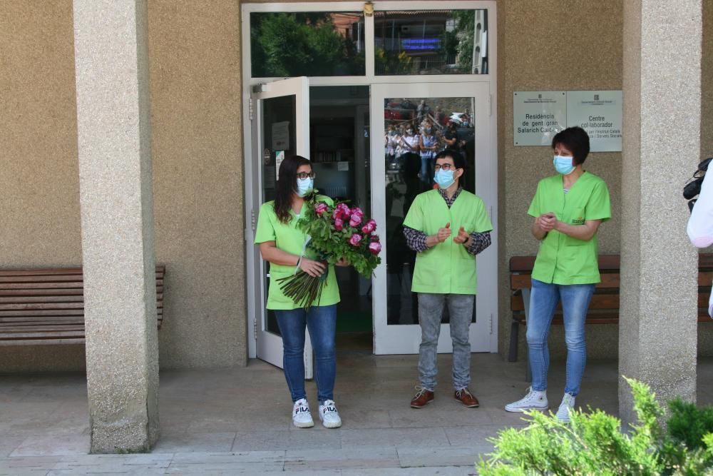 Els veïns reconeixen la tasca dels treballadors de la residència de Bagà