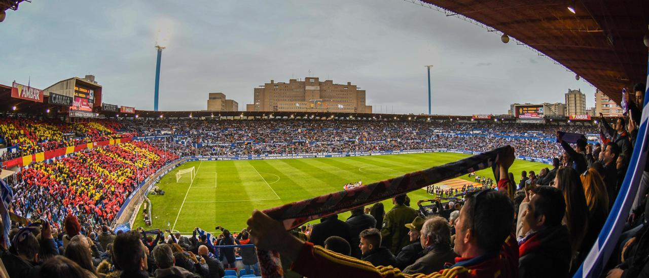 Imagen de La Romareda, en un partido Zaragoza-Huesca de abril de 2018.