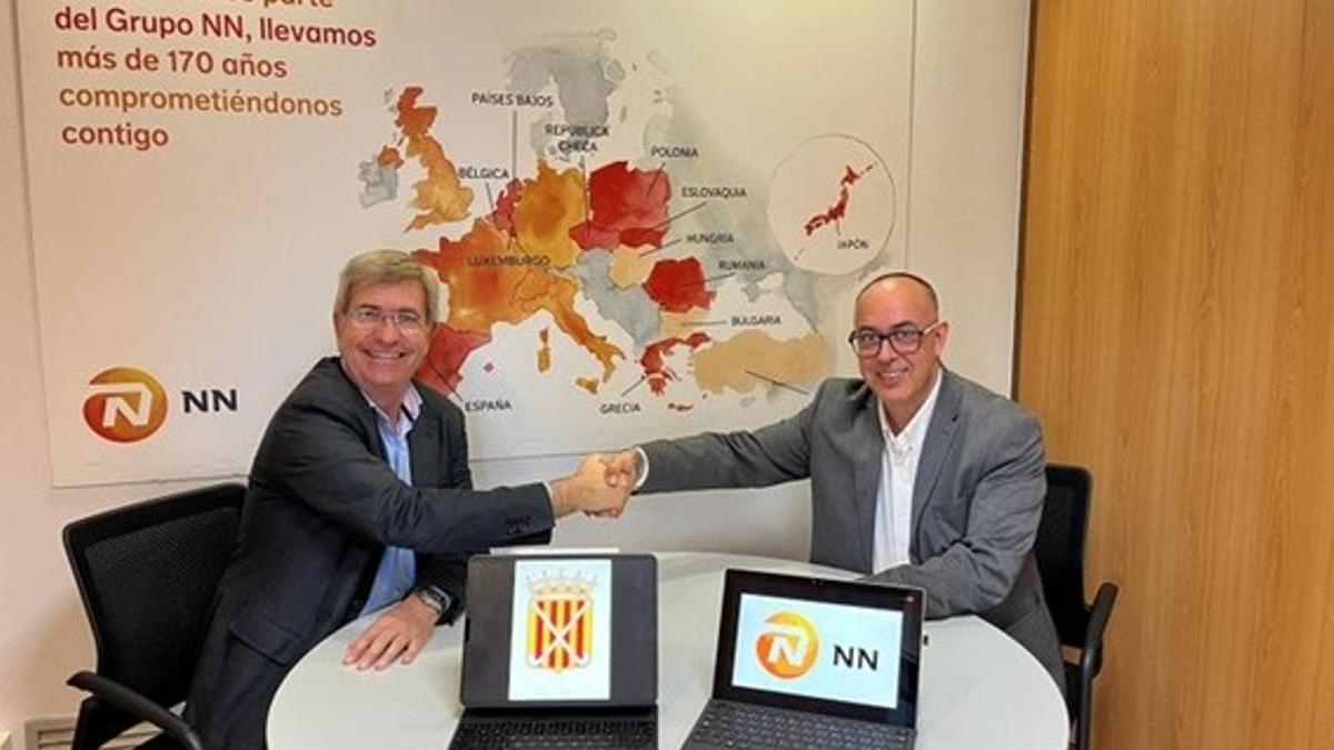 Firma del acuerdo entre Nationale Nederlanden y la Federación Catalana de Hockey.