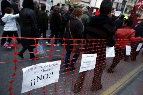 Manifestacion a favor del soterramiento del AVE en Murcia