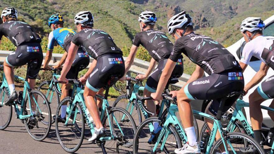 El equipo ciclista sueco Tre Berg-PostNord prepara la temporada 2017 en Gran Canaria