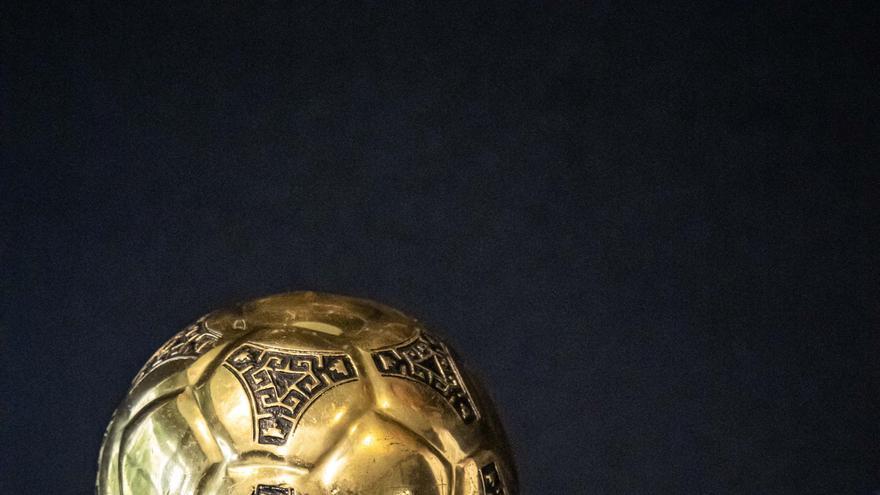 El Balón de Oro de Maradona se subastará en París &quot;por varios millones de euros&quot;