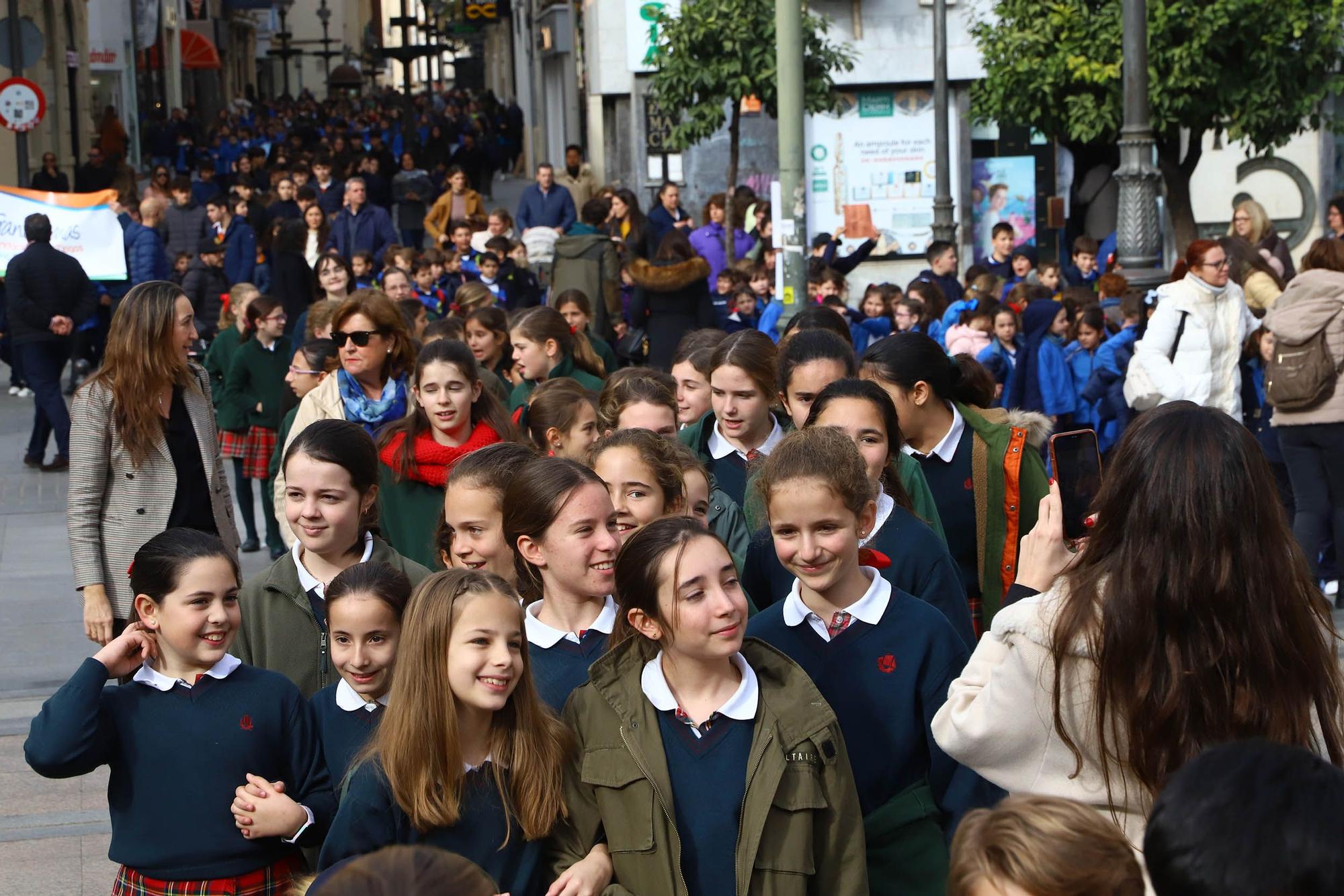 1.100 escolares marchan contra el cáncer