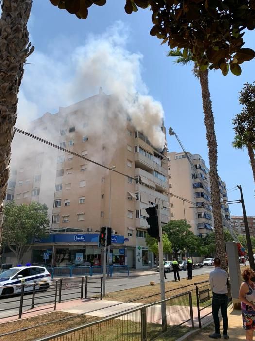 Incendio en un edificio de la zona de Miriam Blasco