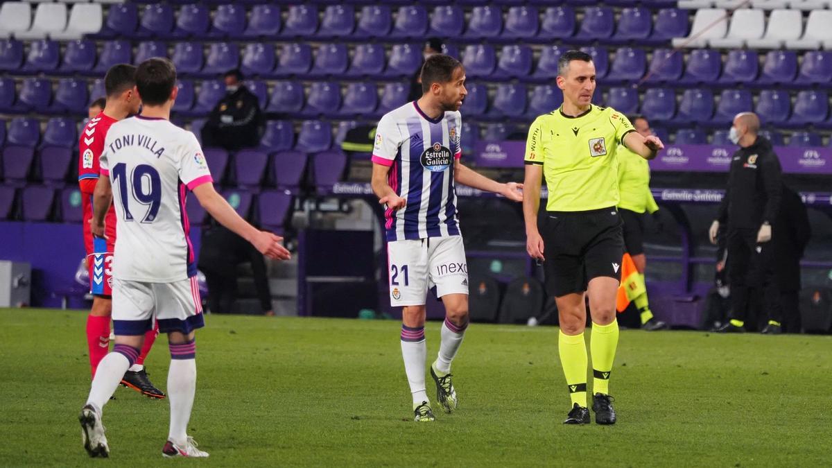 Jaime Latre, durante el último partido que le dirigió al Elche en Valladolid (2-2)