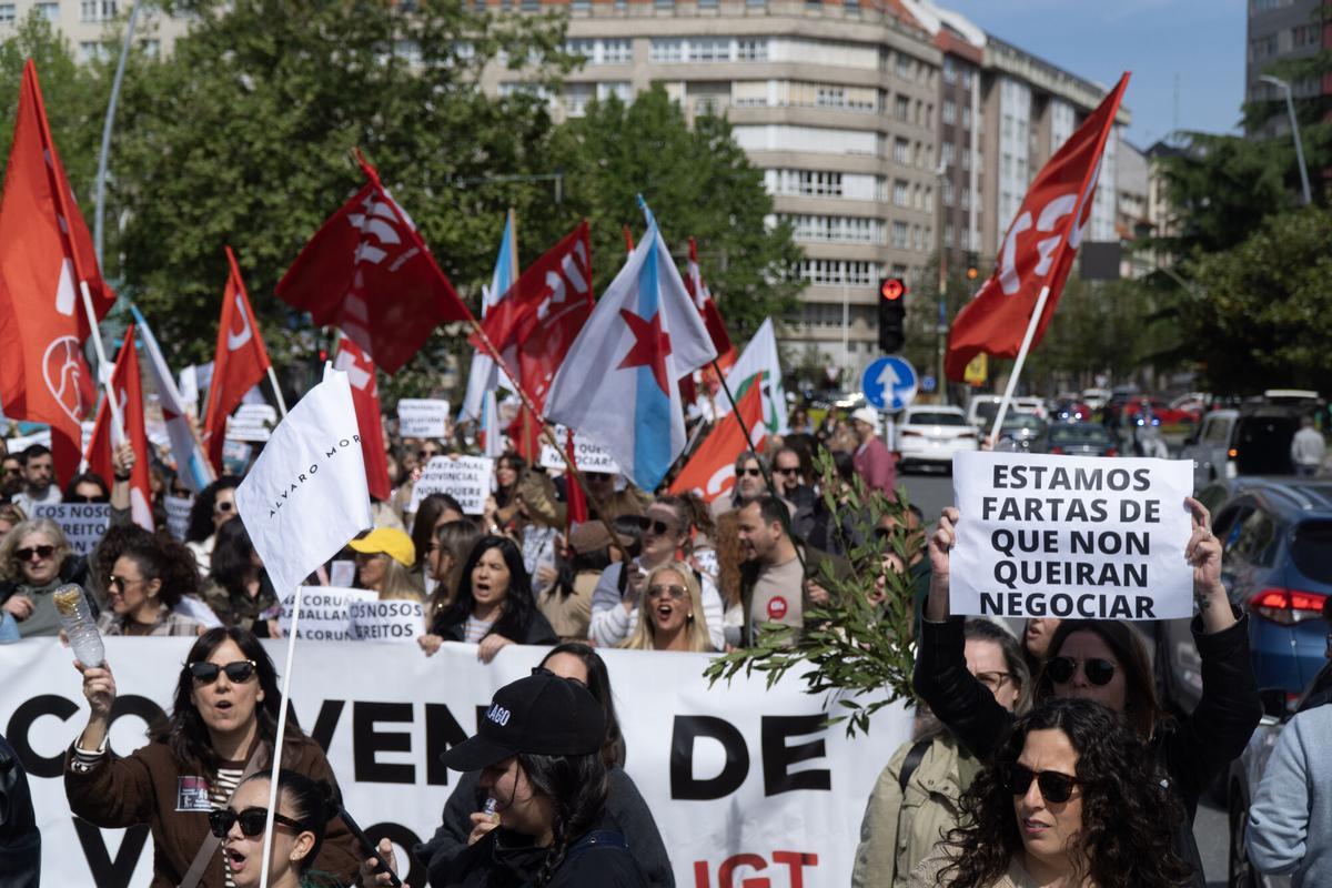 Cientos de personas se han manifestado desde el Centro Comercial Cuatro Caminos