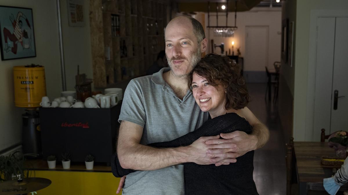 Liad Finkelstein y Vicky Martínez, propietarios de Tapazia.