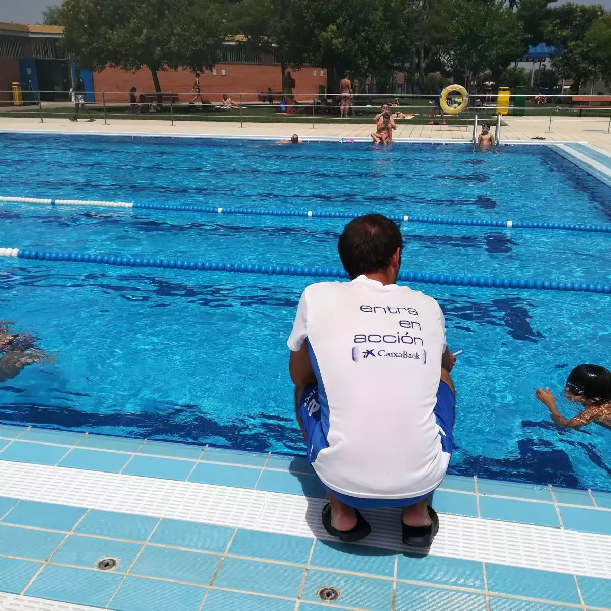 1.114 plazas y 18 piscinas: estos son los cursillos de natación para este verano en Zaragoza