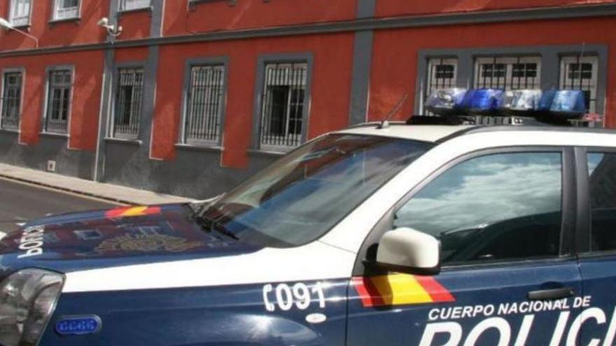 Detenido con cocaína tras estar mal aparcado en una calle de El Cardonal