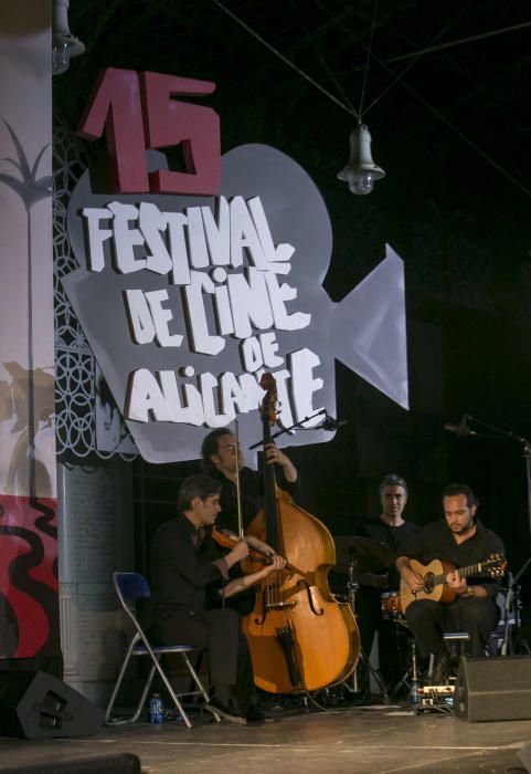 El XV Festival de Cine de Alicante será recordado principalmente por su carga simbólica y de reconocimiento al papel de la mujer.