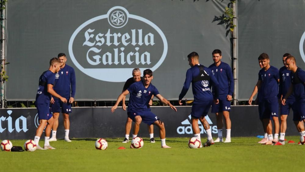 Antonio Mohamed dirige en A Madroa su último entrenamiento antes de la visita del cuadro azulón este lunes en Balaídos a las 21.00 horas.