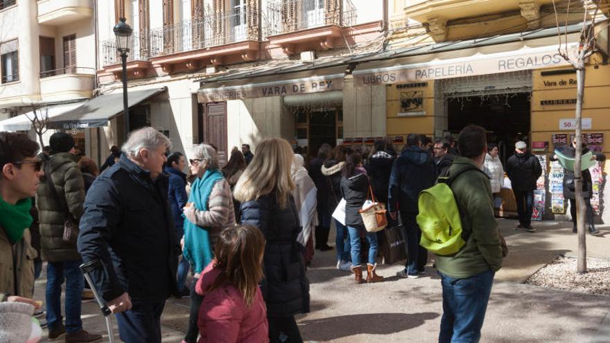 La librería Vara de Rey es uno de los comercios emblemáticos que ha cerrado