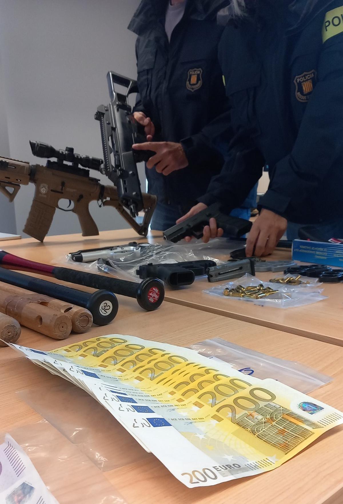 Armas encontradas durante el Caso Mediere