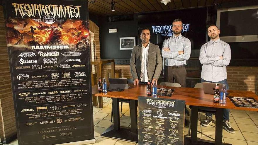 Participantes en la presentación oficial del Resurrection Fest, ayer, en la Cervecería Estrella Galicia de A Coruña.