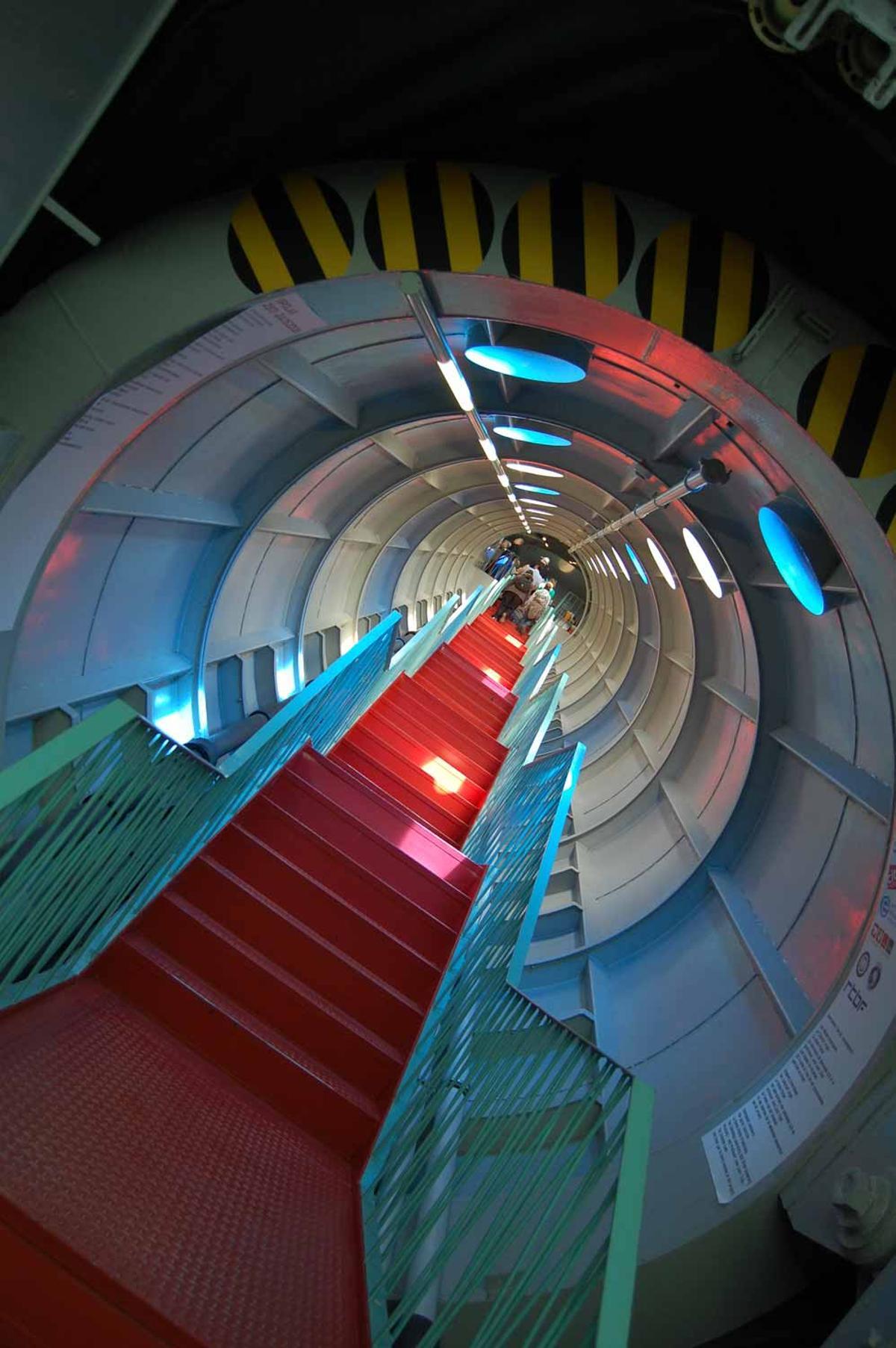 Escaleras Atomuim