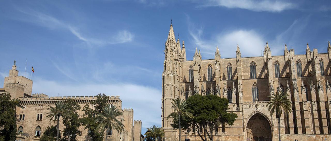 La Almudaina y la catedral de Palma.