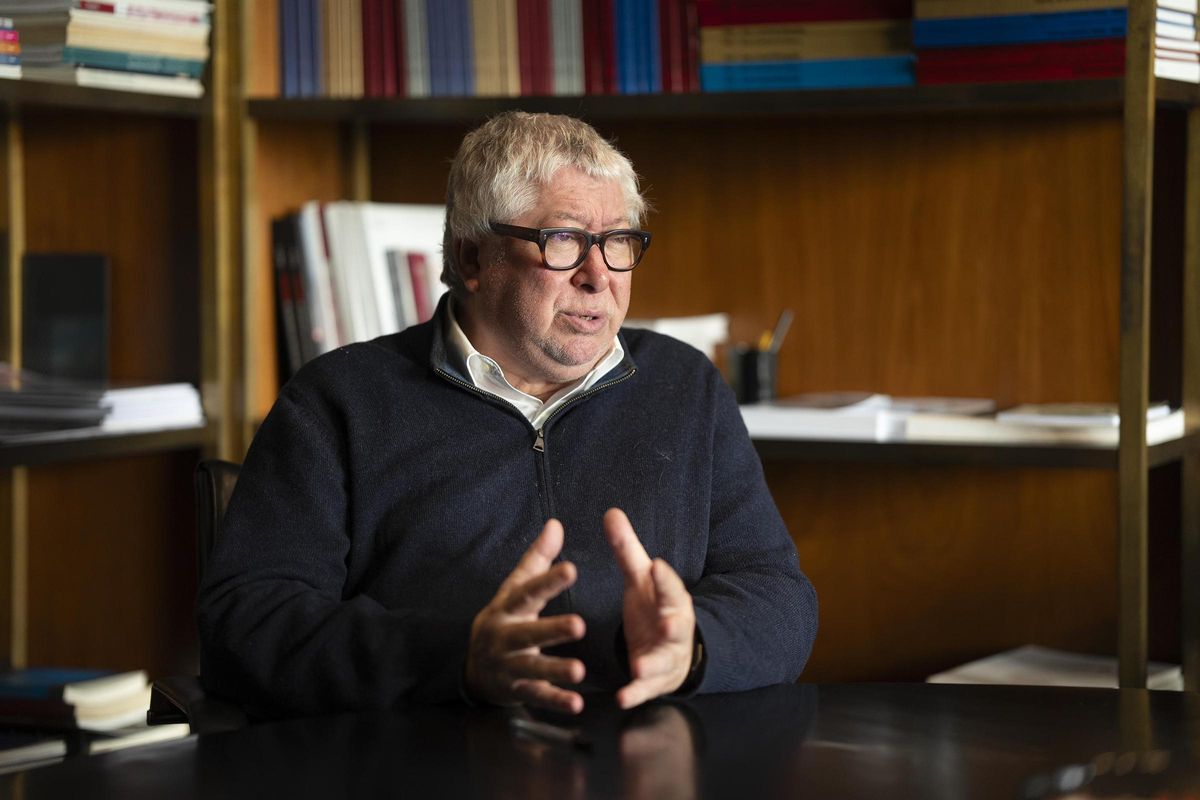Antonio Balmón, alcalde de Cornellà, durante una entrevista con EL PERIÓDICO.