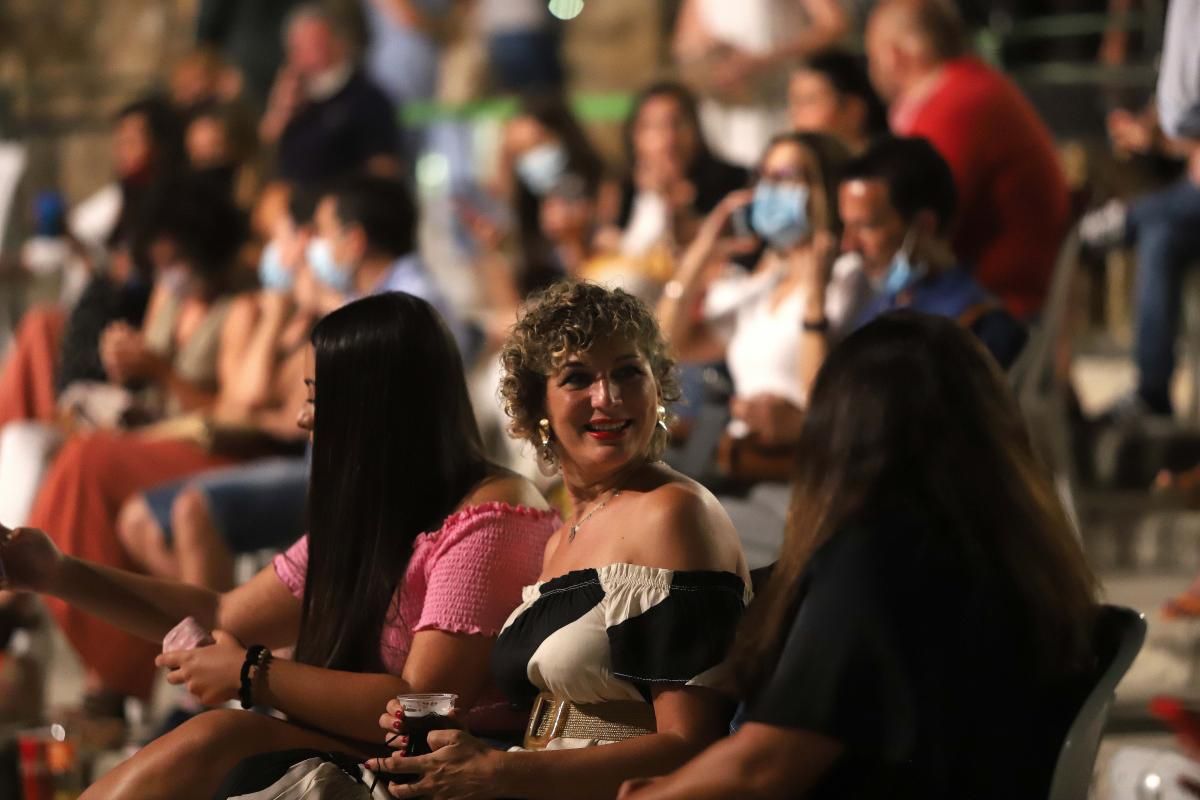 Pablo López encandila a sus fans en el Teatro de la Axerquía