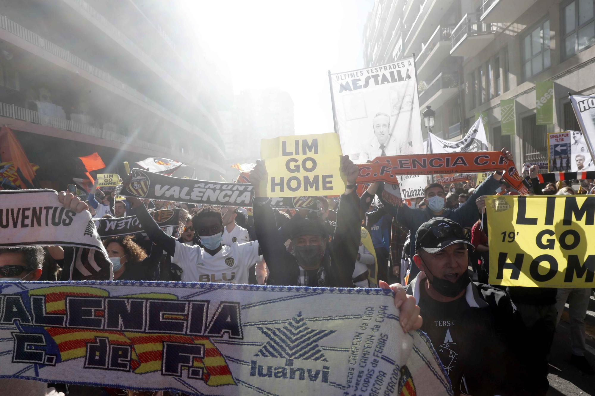 La manifestación valencianista contra Peter Lim (segunda parte)