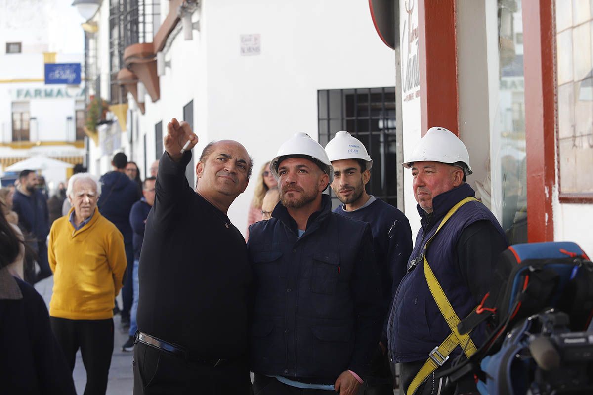 La Policía Nacional inspecciona la Casa de los Guzmanes de Córdoba tras aparecer una tercera granada