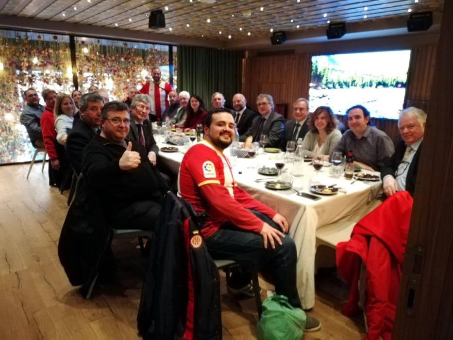 Els aficionants del Girona es desplacen al Camp Nou