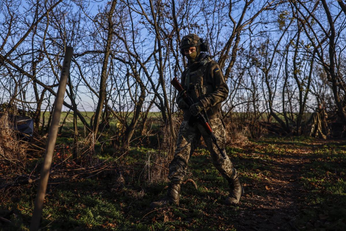 Soldados de Ucrania se prepara para la gran batalla de Jersón