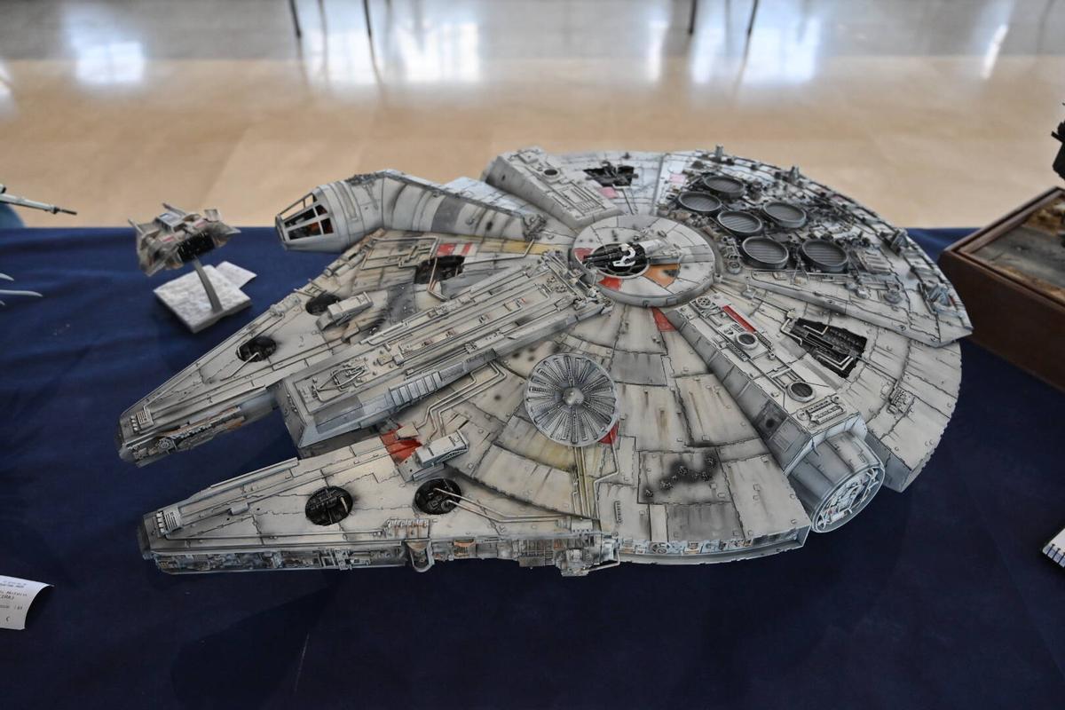 Maqueta de la nave Halcón Milenario de 'Star Wars'.