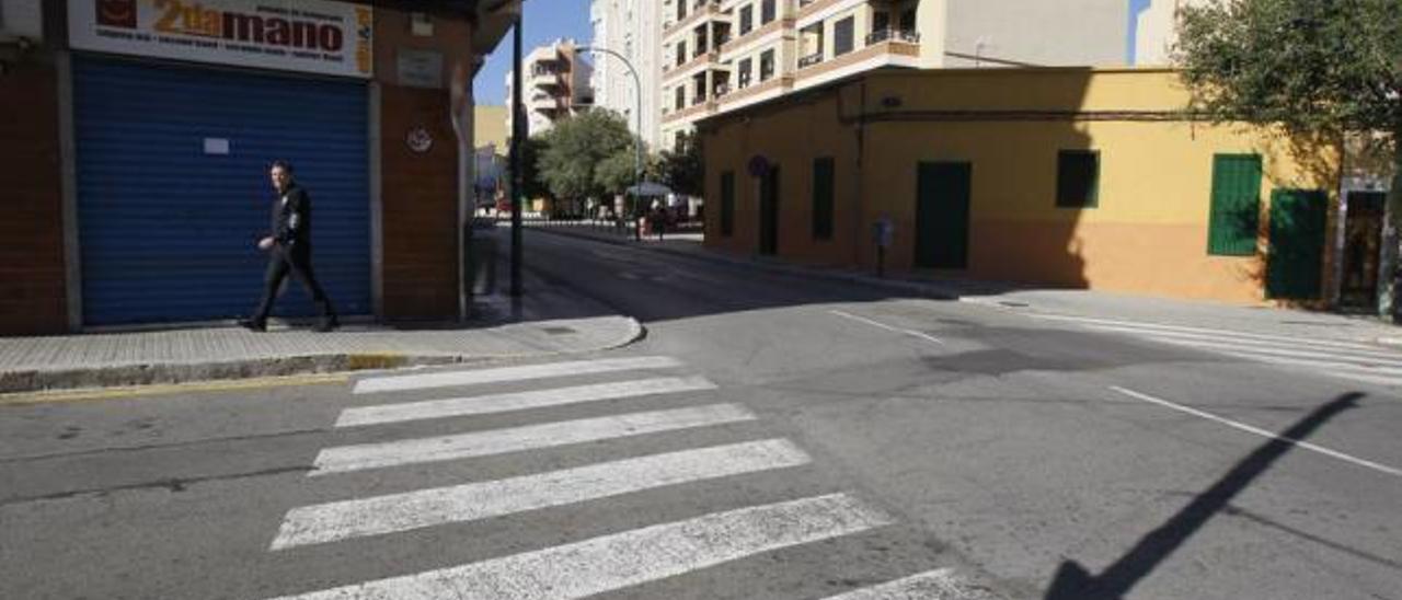 Confluencia de las calles Llibertat y Monterrey, en Palma, donde se produjo el accidente el viernes a las seis y media de la mañana.