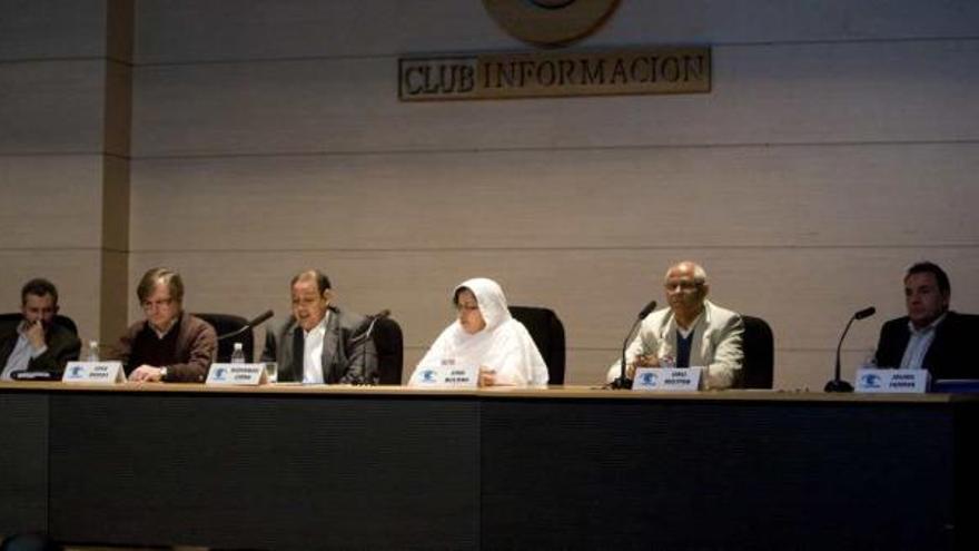 Los componentes de la mesa redonda, ayer, en el Club Información.