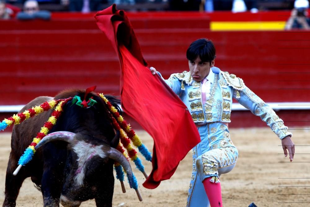 Erales de Aida Jovani para Miguel Senent «Miguelito» (Escuela de Valencia), Ramón Serrano (Escuela de Murcia) y Álvaro Passalacqua (Escuela de Málaga)