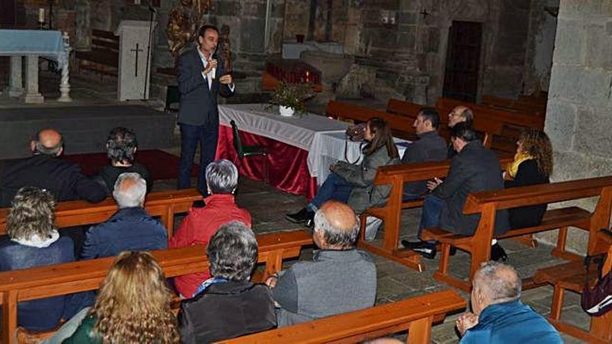 Jesús Castillo Oli explica el uso de la teconología para detectar problemas en la iglesia.