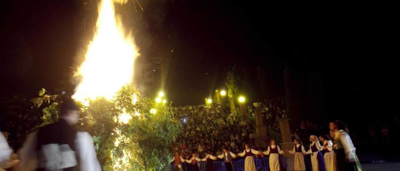 La hoguera de San Juan, en el Parque de Invierno.