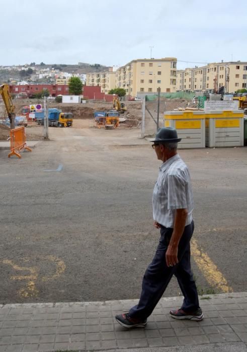 OBRAS CENTRO COMERCIAL Y DEPORTIVO EL MIRON