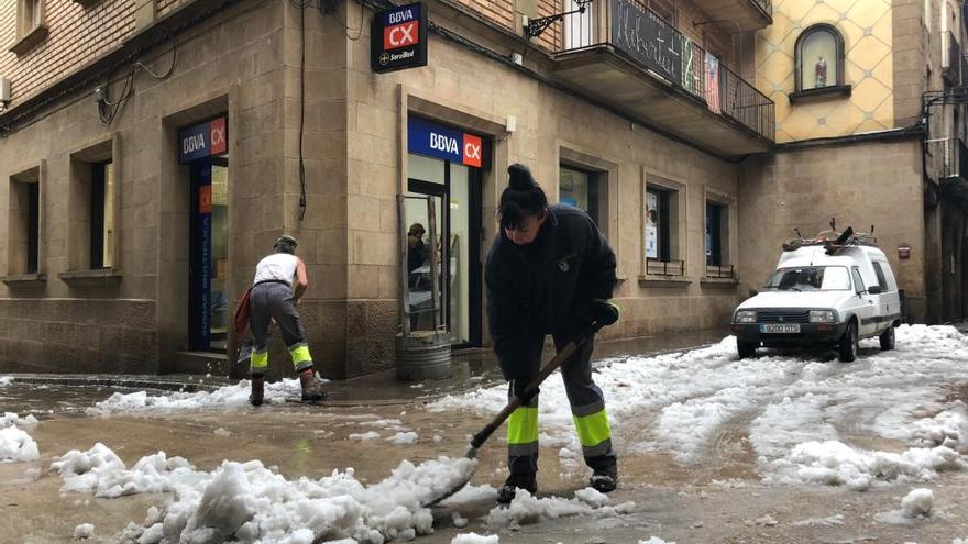 L´Ajuntament solsoní demana la col·laboració ciutadana per retirar neu de les voreres