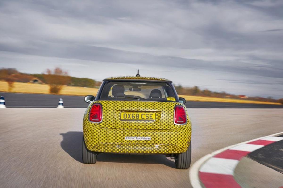 Probamos en primicia el futuro Mini eléctrico