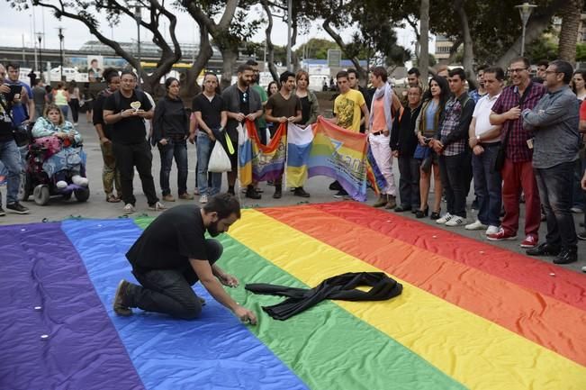 VIGILIA EN SAN TELMO POR LA MATANZA DE ORLANDO