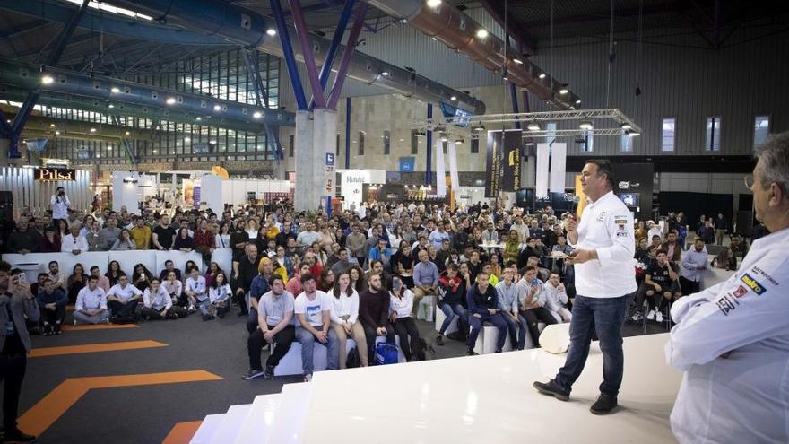 El chef Ángel León en el Salón H&amp;T de Málaga.