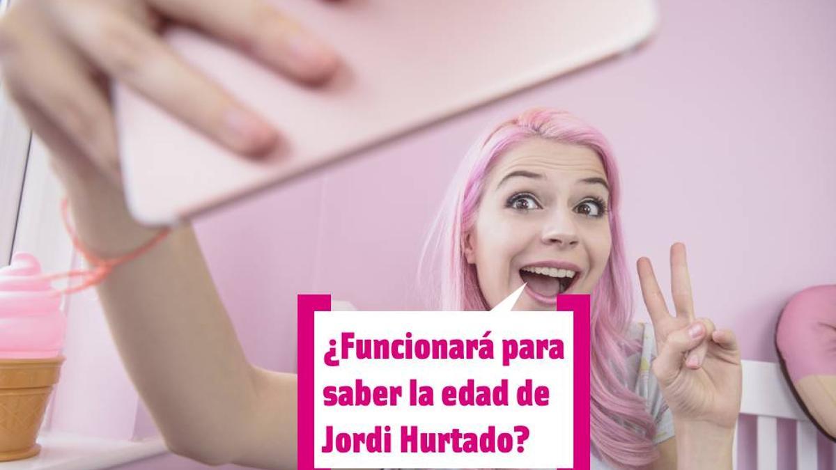 Chica haciéndose un selfie