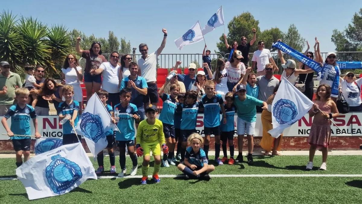 El San Cayetano prebenjamín será hoy uno de los equipos premiados en la ‘Gran  Festa del Campions’.
