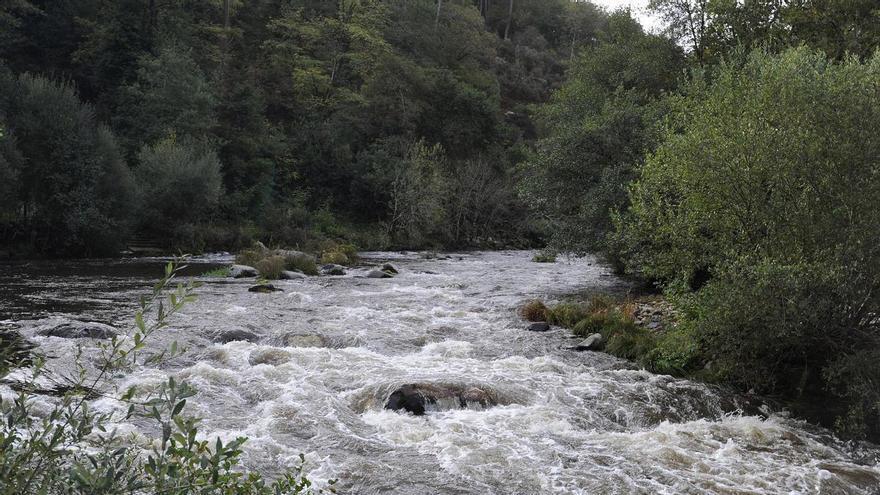 Tres senderistas son rescatadas tras perderse en una ruta cerca del monasterio de Carboeiro en Silleda